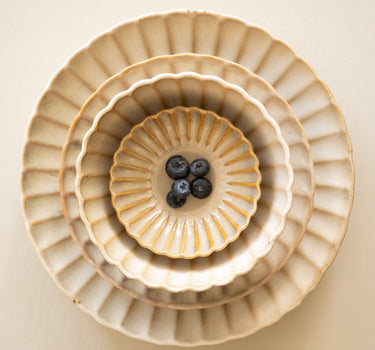 Astera Dinner Plate - Things I Like Things I Love