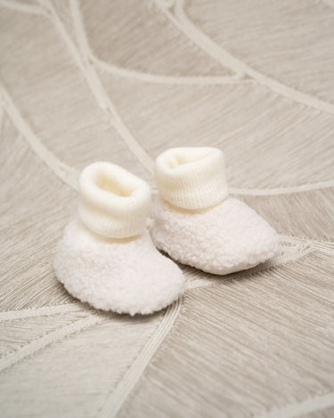 Baby Boots Knitted Creme - Things I Like Things I Love