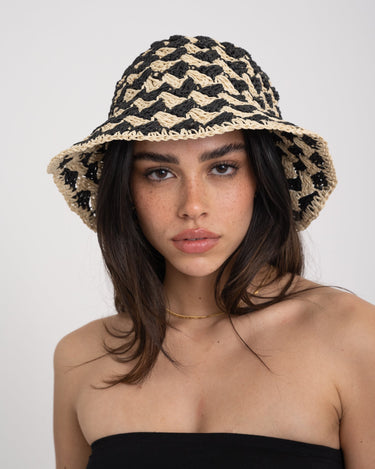 Bucket Hat Zigzag Black Beige - Things I Like Things I Love