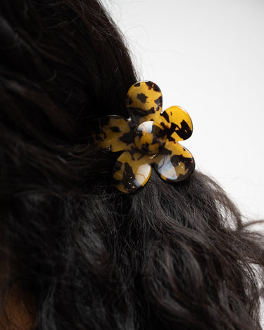 Claw Clip Flower Tortoise - Things I Like Things I Love