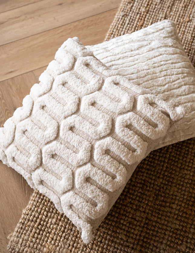 Cushion Sanna Beige/White - Things I Like Things I Love