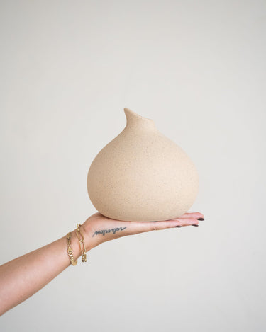 Deco Vase Assago Sand - Things I Like Things I Love