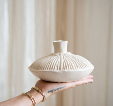 Deco Vase Neira Mushy Cream - Things I Like Things I Love