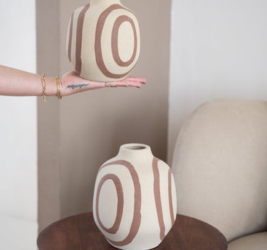 Deco Vase Umya Sand/Terra - Things I Like Things I Love