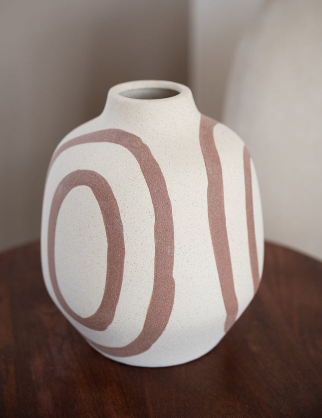 Deco Vase Umya Sand/Terra - Things I Like Things I Love