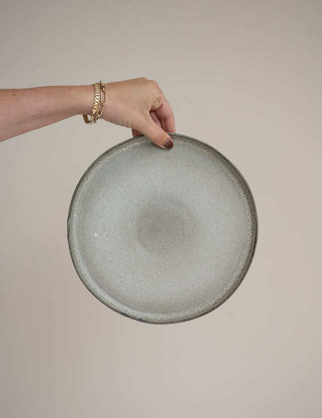 Dinner Plate Studio Urban Matte Grey - Things I Like Things I Love