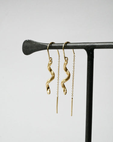 Earring Chain Bungle Swirly Gold - Things I Like Things I Love