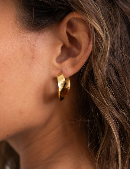 Earrings Flat Wave Gold - Things I Like Things I Love