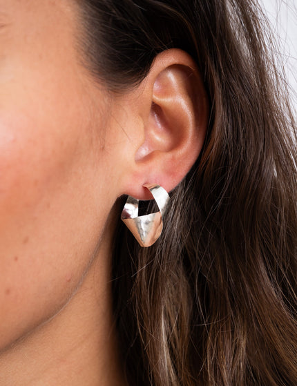 Earrings Flat Wave Silver - Things I Like Things I Love