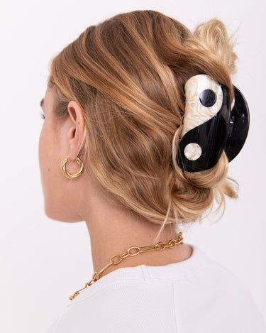 Hair Claw Clip Yin Yang Black - Things I Like Things I Love