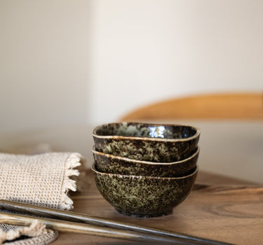 Handmade Japanese Shinryoku Triangle Bowl Green - Things I Like Things I Love