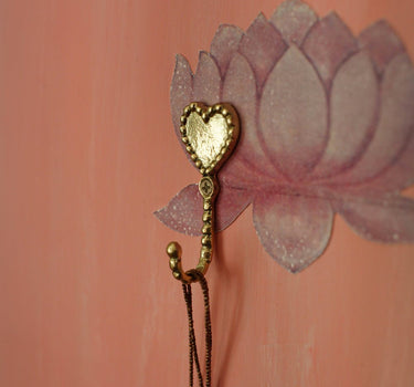 Handmade Saachi Heart Hook - Things I Like Things I Love