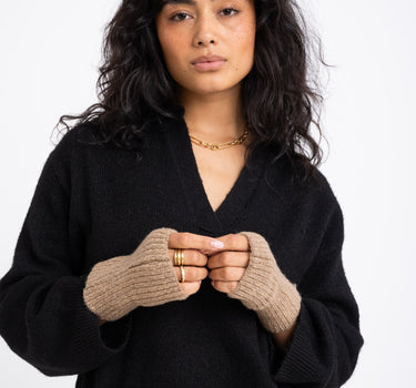 Knitted Fingerless Gloves Beige - Things I Like Things I Love