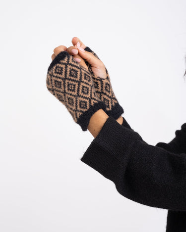 Knitted Fingerless Gloves Print Black Beige - Things I Like Things I Love