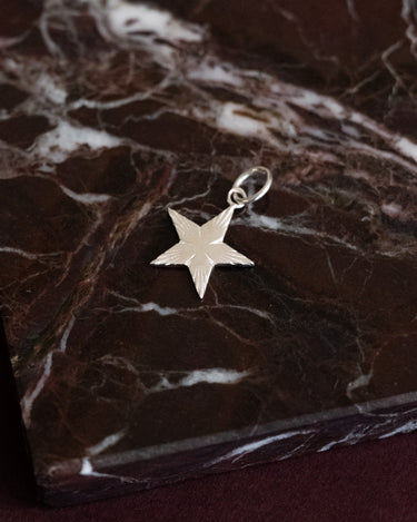 Necklace Charm Shiny Star Silver - Things I Like Things I Love