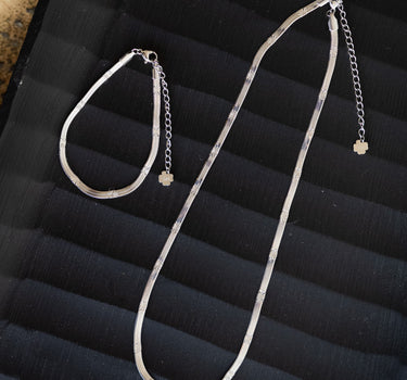 Necklace Festive Snake Silver - Things I Like Things I Love