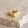 Ring Oblet Signet Gold - Things I Like Things I Love