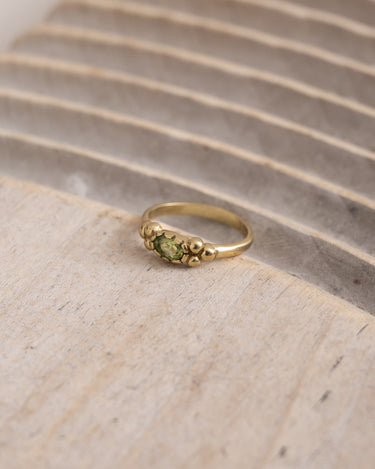 Ring Peridot Dots Gold - Things I Like Things I Love