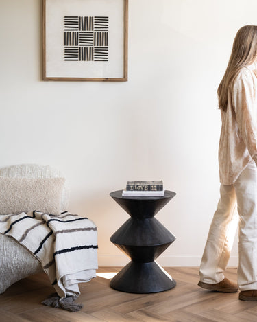 Side Table Larus Mango Black - Things I Like Things I Love