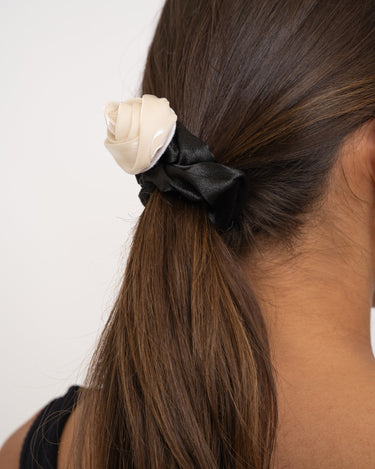 Silky Scrunchie Rose Ivory - Things I Like Things I Love