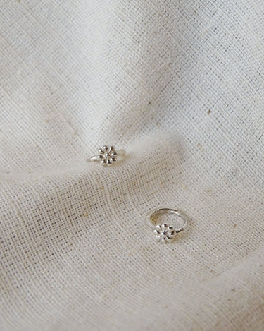 Silver Earrings Tiny Flower Click - Things I Like Things I Love