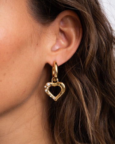 Single Hoop Goldplated Pearly Love - Things I Like Things I Love