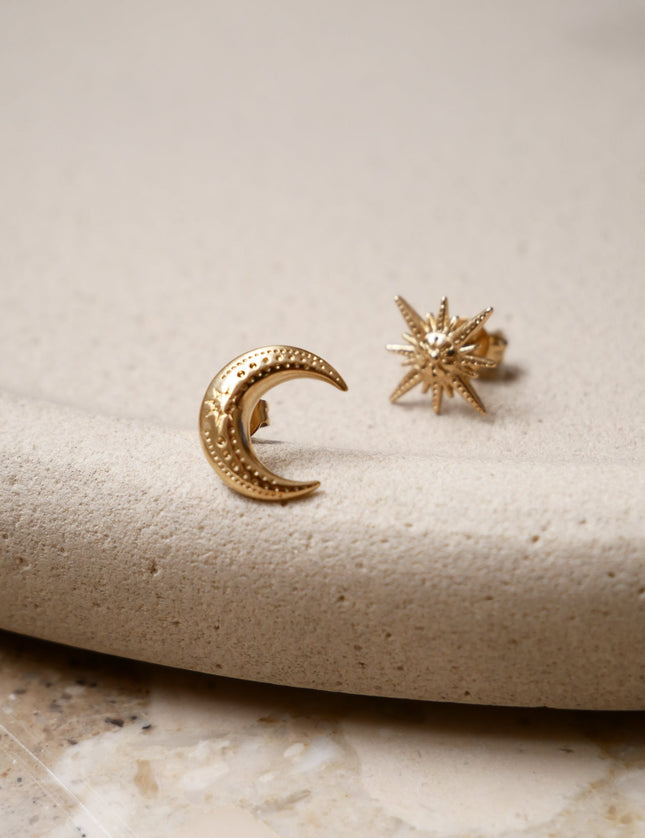 Single Stud Goldplated Moon - Things I Like Things I Love