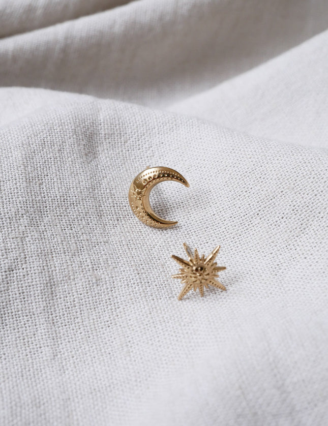 Single Stud Goldplated Moon - Things I Like Things I Love