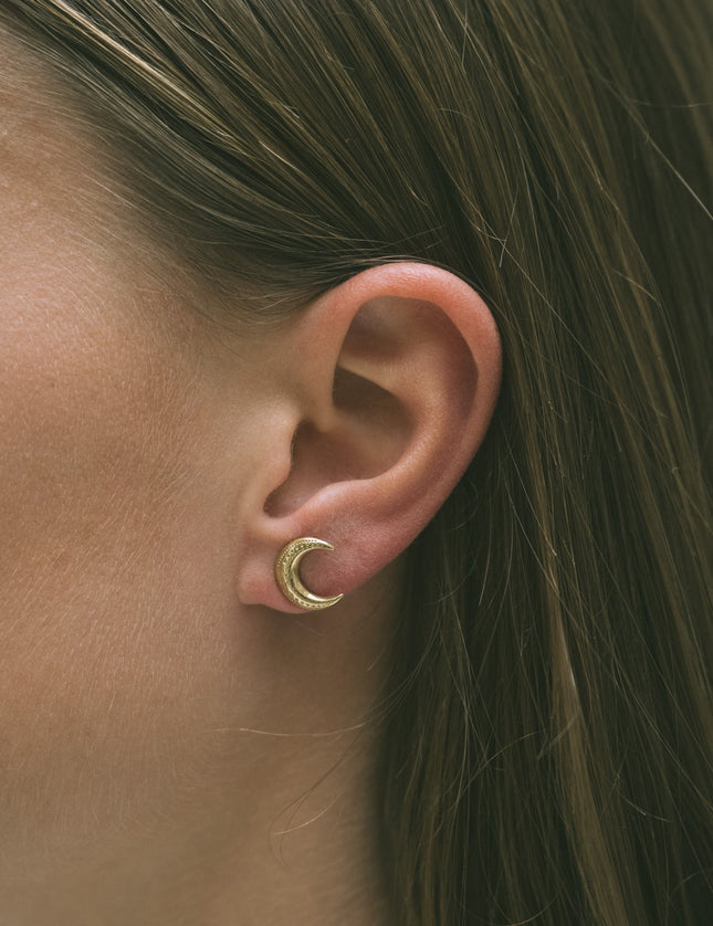 Single Stud Goldplated Moon - Things I Like Things I Love