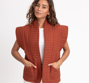 TILTIL Charley Gilet Dark Rust One Size - Things I Like Things I Love