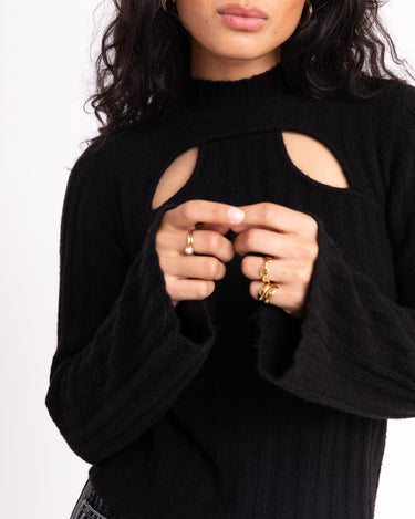 TILTIL Elis Sweater Cut Out Black - Things I Like Things I Love