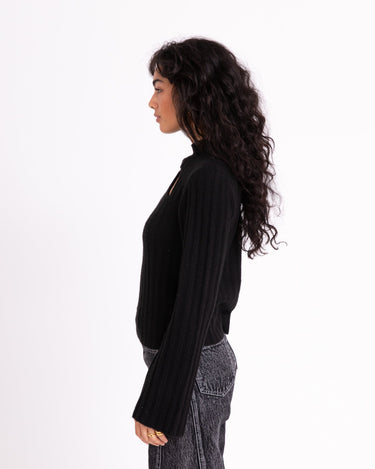 TILTIL Elis Sweater Cut Out Black - Things I Like Things I Love