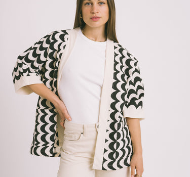 TILTIL Fien Kimono Print Wave Black Beige - Things I Like Things I Love