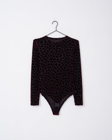 TILTIL Nika Giraffe Body Dark Red Black - Things I Like Things I Love