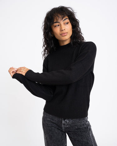 TILTIL Ronja Crewneck Knit Black - Things I Like Things I Love