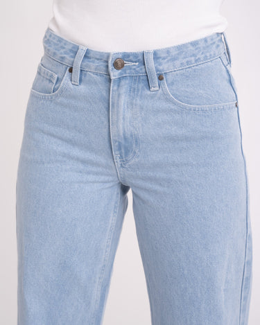 TILTIL Sanny Mid Relaxed Light Blue Jeans - Things I Like Things I Love