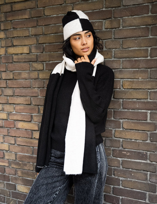 TILTIL Scarf Check Oatmeal Black - Things I Like Things I Love