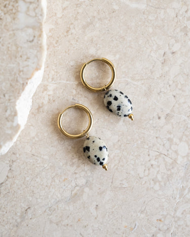 TILTIL Single Hoop Goldplated Beige Stone Dalmatian Jasper - Things I Like Things I Love