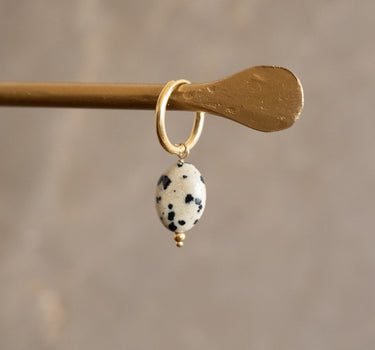 TILTIL Single Hoop Goldplated Beige Stone Dalmatian Jasper - Things I Like Things I Love