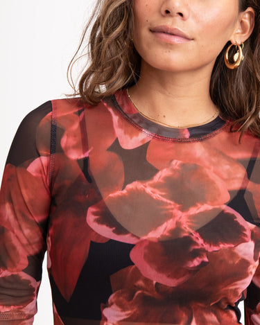 TILTIL Tai Longsleeve Mesh Flower Black Red - Things I Like Things I Love