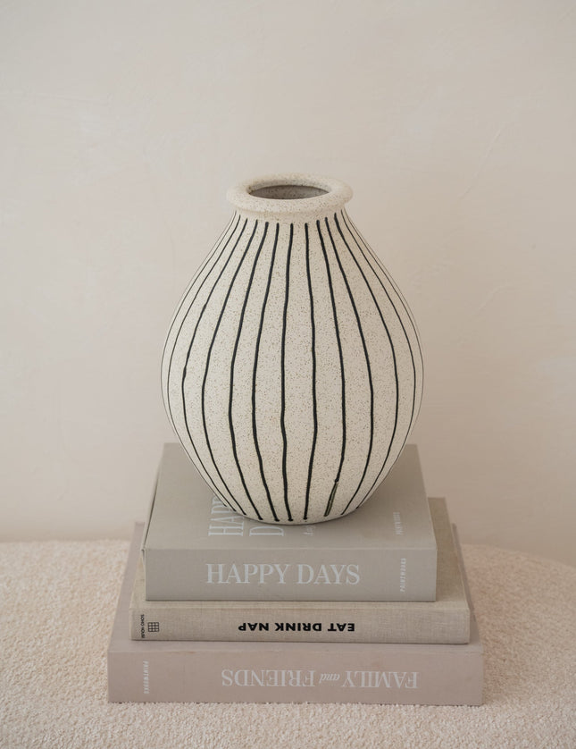 Vase Diphu Stripe - Things I Like Things I Love