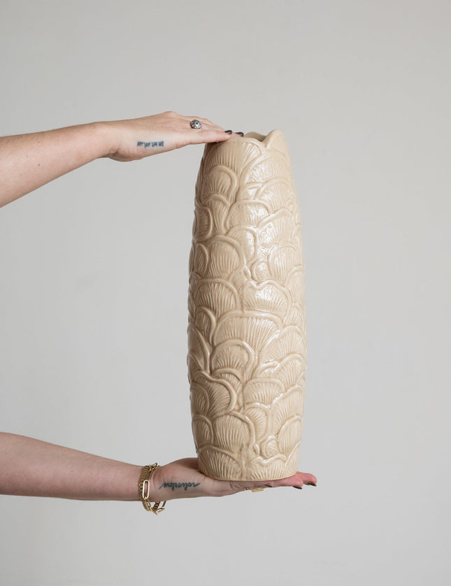 Vase Travis Funghi Beige - Things I Like Things I Love