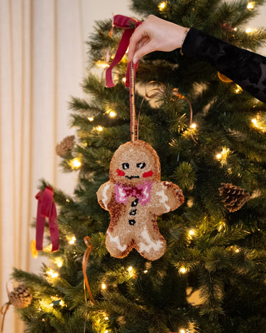 XMAS Handmade Tuft Hanger Gingerbread Man - Things I Like Things I Love