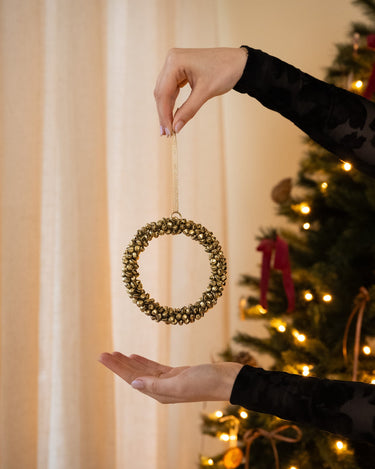 XMAS Ornament Wreath Bells - Things I Like Things I Love