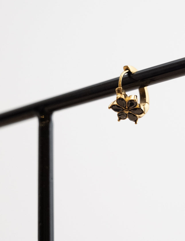 Single Hoop Goldplated Small Flower Black - Things I Like Things I Love