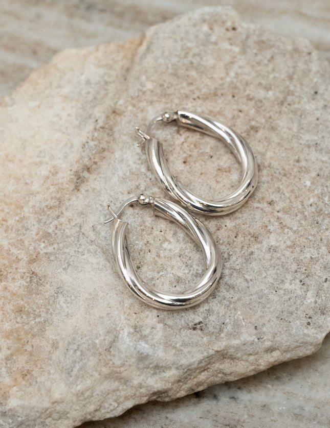 TILTIL Terra Twist Oval Hoop Silver - Things I Like Things I Love